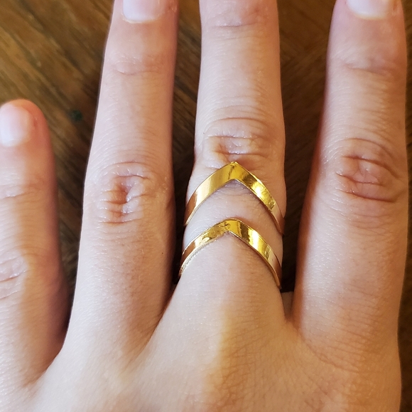 NWOT Gold Arrow Layer Ring - Picture 4 of 8